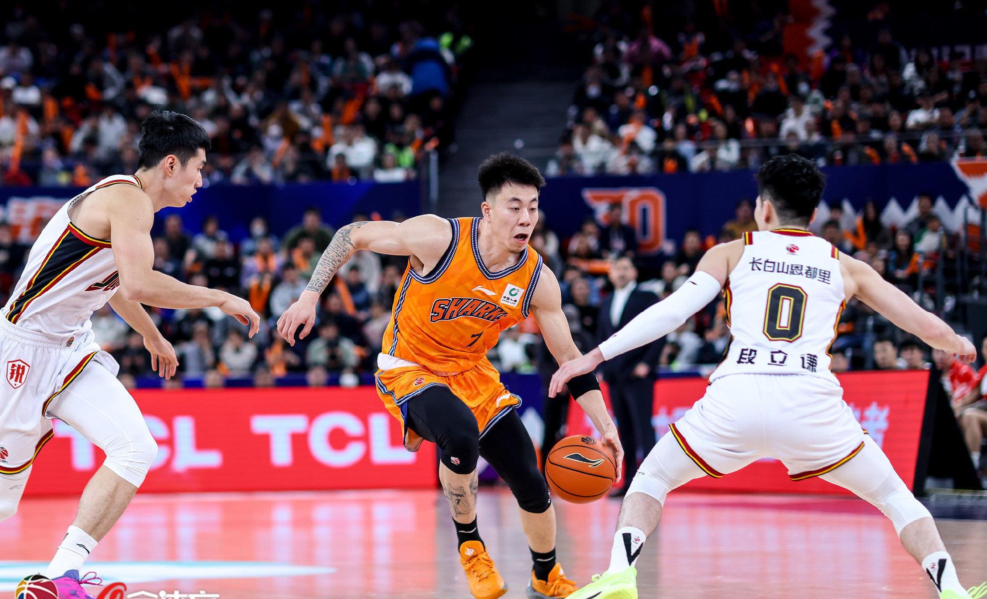 电竞竞猜-CBA常规赛倒计时；切尔西集结日止住颓势；细节引发关注；悬念犹存；数据趋势出现新变化(新浪体育nba)